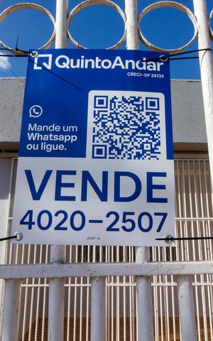 Casa à venda com 198m², 5 quartos e 3 vagasPlaca