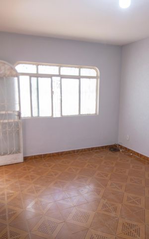 Casa à venda com 198m², 5 quartos e 3 vagasSala