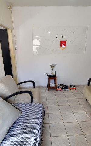 Casa para alugar com 202m², 3 quartos e 4 vagasSala - Fundos