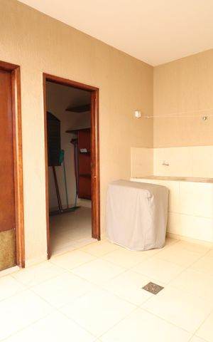 Casa para alugar com 312m², 3 quartos e 4 vagasÁrea de Serviço
