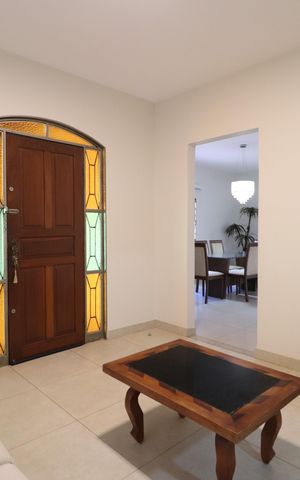 Casa para alugar com 312m², 3 quartos e 4 vagasSala
