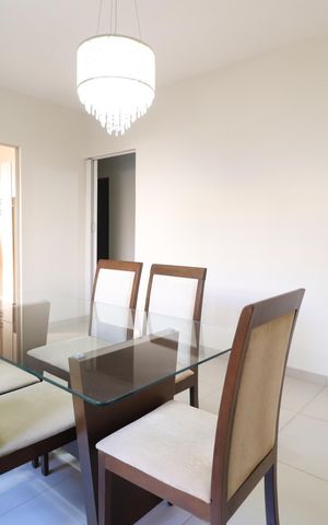 Casa para alugar com 312m², 3 quartos e 4 vagasSala