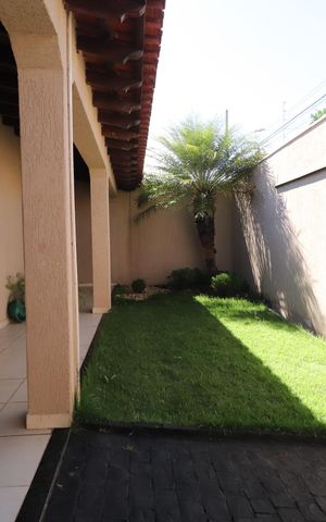 Casa para alugar com 312m², 3 quartos e 4 vagasJardim