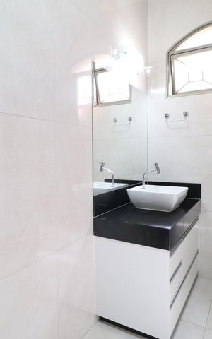 Casa para alugar com 312m², 3 quartos e 4 vagasBanheiro do Quarto 3