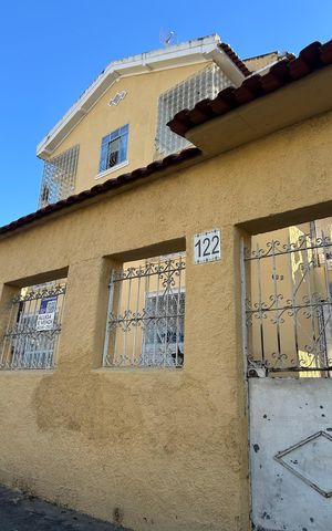 Apartamento à venda com 120m², 3 quartos e sem vaga Apartamento à venda com 120m², 3 quartos e sem vagaFachada