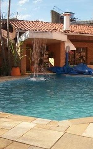 Casa à venda com 600m², 5 quartos e 6 vagas
