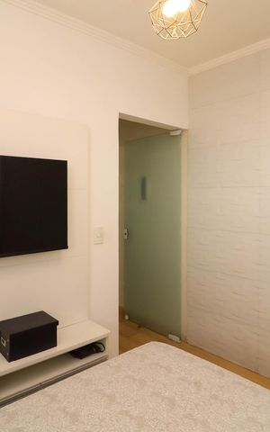 Casa à venda com 260m², 4 quartos e 2 vagas Casa à venda com 260m², 4 quartos e 2 vagasQuarto