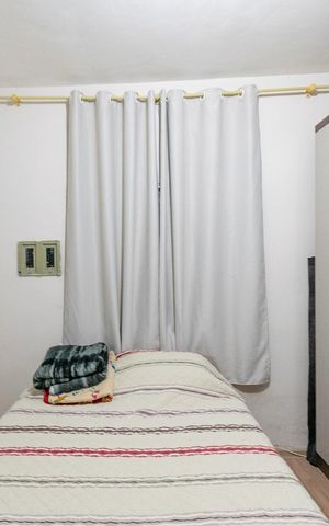 Casa à venda com 180m², 5 quartos e sem vaga Casa à venda com 180m², 5 quartos e sem vagaQuarto da Casa 1
