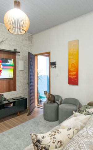 Casa à venda com 180m², 5 quartos e sem vaga Casa à venda com 180m², 5 quartos e sem vagaCasa 4 Sala