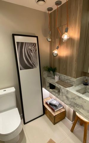 Apartamento à venda com 81m², 2 quartos e 1 vaga Apartamento à venda com 81m², 2 quartos e 1 vagaBanheiro