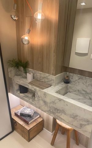 Apartamento à venda com 81m², 2 quartos e 1 vaga Apartamento à venda com 81m², 2 quartos e 1 vagaBanheiro
