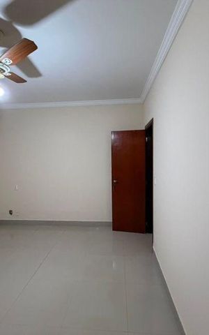 Casa para alugar com 230m², 3 quartos e 3 vagas Casa para alugar com 230m², 3 quartos e 3 vagasQuarto