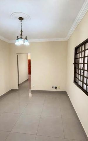 Casa para alugar com 230m², 3 quartos e 3 vagas Casa para alugar com 230m², 3 quartos e 3 vagasSala