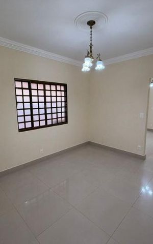 Casa para alugar com 230m², 3 quartos e 3 vagas Casa para alugar com 230m², 3 quartos e 3 vagasSala