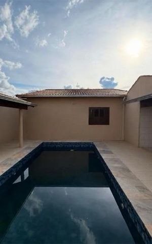 Casa para alugar com 230m², 3 quartos e 3 vagas Casa para alugar com 230m², 3 quartos e 3 vagasÁrea comum