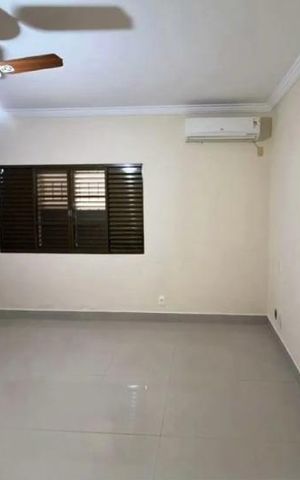 Casa para alugar com 230m², 3 quartos e 3 vagas Casa para alugar com 230m², 3 quartos e 3 vagasQuarto