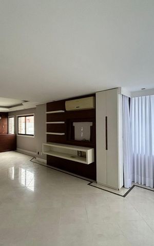 Apartamento para alugar com 230m², 3 quartos e 2 vagas Apartamento para alugar com 230m², 3 quartos e 2 vagasSala