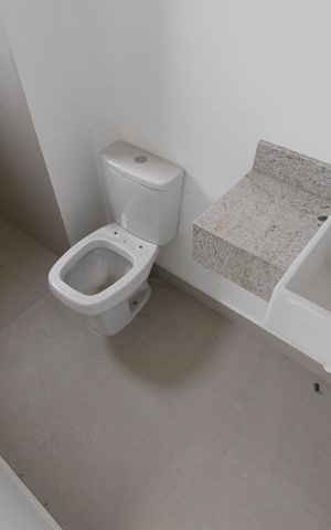 Apartamento à venda com 215m², 3 quartos e 2 vagasBanheiro da Suíte