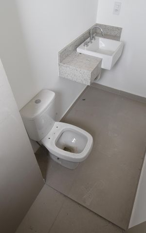 Apartamento à venda com 215m², 3 quartos e 2 vagasBanheiro da Suíte