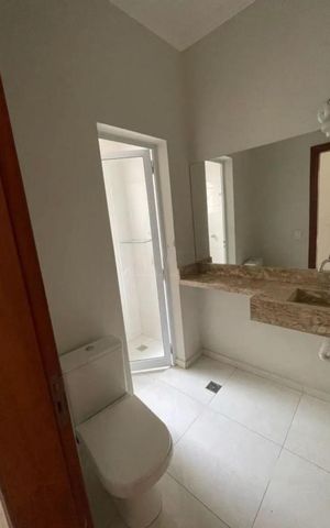 Casa à venda com 124m², 3 quartos e 1 vaga