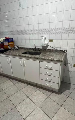 Casa para alugar com 120m², 3 quartos e 2 vagas Casa para alugar com 120m², 3 quartos e 2 vagasCozinha
