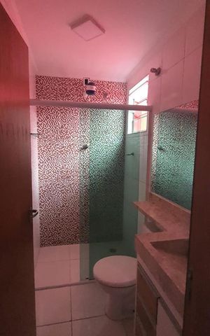 Casa à venda com 120m², 4 quartos e 2 vagas Casa à venda com 120m², 4 quartos e 2 vagasBanheiro