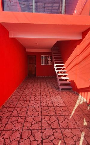 Casa à venda com 120m², 4 quartos e 2 vagas Casa à venda com 120m², 4 quartos e 2 vagasÁrea externa