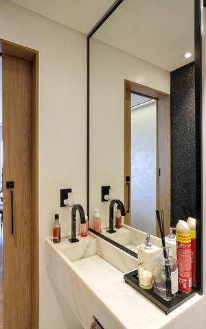Apartamento à venda com 205m², 3 quartos e 2 vagasLavabo