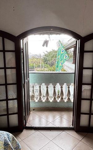 Casa à venda com 233m², 4 quartos e 2 vagas Casa à venda com 233m², 4 quartos e 2 vagasQuarto 3