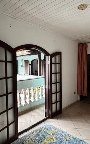Casa à venda com 233m², 4 quartos e 2 vagas Casa à venda com 233m², 4 quartos e 2 vagasQuarto 3