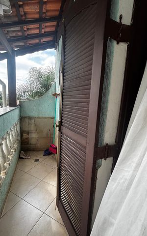 Casa à venda com 233m², 4 quartos e 2 vagas Casa à venda com 233m², 4 quartos e 2 vagasSuite Varanda
