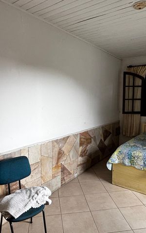 Casa à venda com 233m², 4 quartos e 2 vagas Casa à venda com 233m², 4 quartos e 2 vagasQuarto 3