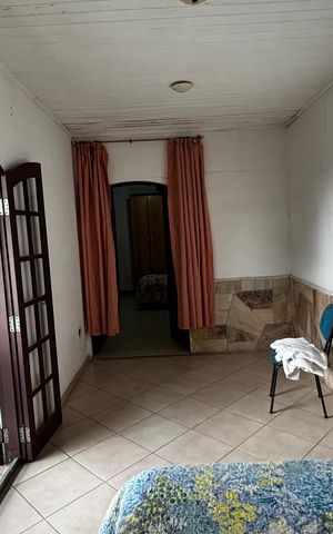 Casa à venda com 233m², 4 quartos e 2 vagas Casa à venda com 233m², 4 quartos e 2 vagasQuarto 3