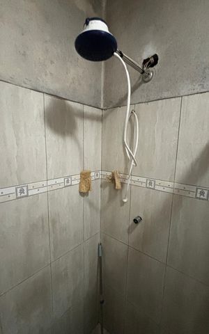 Casa à venda com 233m², 4 quartos e 2 vagas Casa à venda com 233m², 4 quartos e 2 vagasBanheiro
