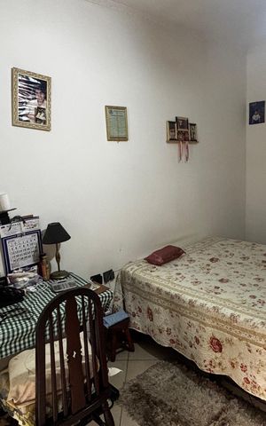 Casa à venda com 233m², 4 quartos e 2 vagas Casa à venda com 233m², 4 quartos e 2 vagasQuarto 1