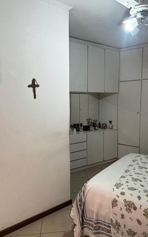 Casa à venda com 233m², 4 quartos e 2 vagas Casa à venda com 233m², 4 quartos e 2 vagasSuite