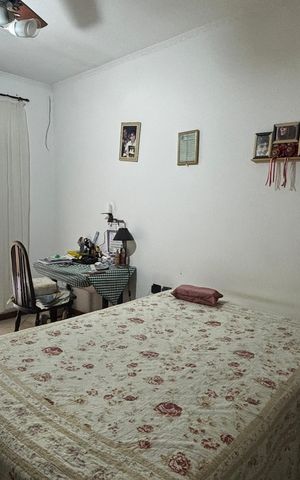 Casa à venda com 233m², 4 quartos e 2 vagas Casa à venda com 233m², 4 quartos e 2 vagasQuarto 1