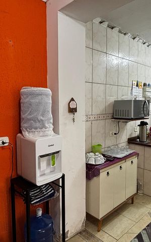 Casa à venda com 233m², 4 quartos e 2 vagas Casa à venda com 233m², 4 quartos e 2 vagasCozinha