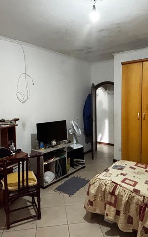 Casa à venda com 233m², 4 quartos e 2 vagas Casa à venda com 233m², 4 quartos e 2 vagasQuarto 2