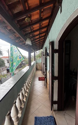 Casa à venda com 233m², 4 quartos e 2 vagas Casa à venda com 233m², 4 quartos e 2 vagasQuarto 1 Varanda