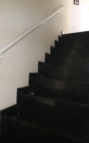 Apartamento à venda com 106m², 2 quartos e 1 vagaEscada Cobertura