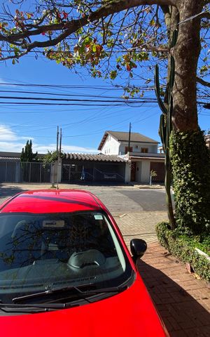 Casa para alugar com 247m², 5 quartos e 2 vagas