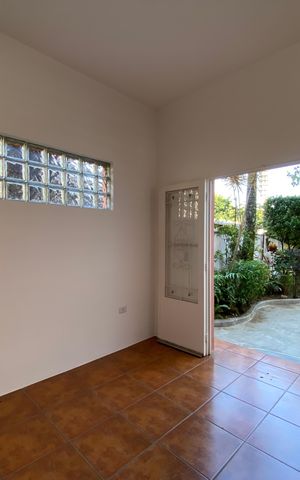Casa para alugar com 247m², 5 quartos e 2 vagas
