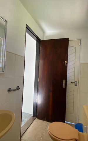 Casa para alugar com 247m², 5 quartos e 2 vagas