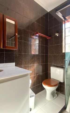 Casa para alugar com 247m², 5 quartos e 2 vagas