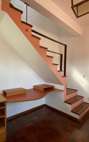 Casa para alugar com 247m², 5 quartos e 2 vagas