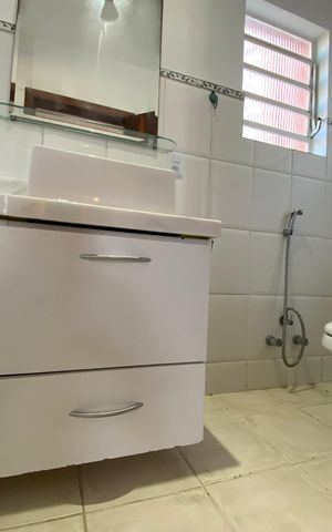 Casa para alugar com 247m², 5 quartos e 2 vagas