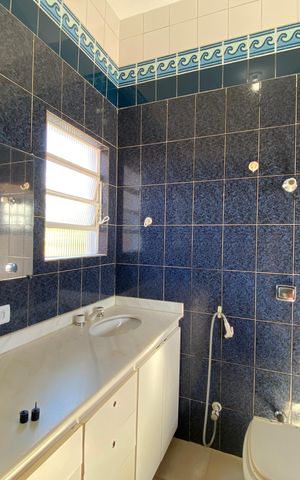 Casa para alugar com 247m², 5 quartos e 2 vagas