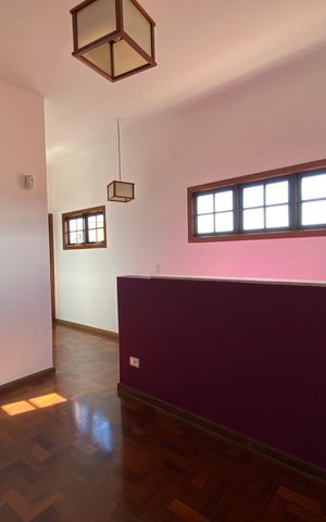 Casa para alugar com 247m², 5 quartos e 2 vagas