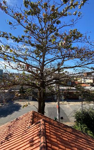 Casa para alugar com 247m², 5 quartos e 2 vagas